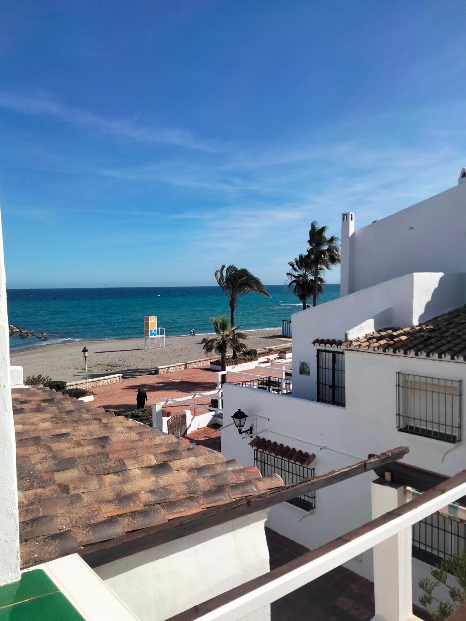 Apartamento Primera Linea De Playa Манилва Экстерьер фото